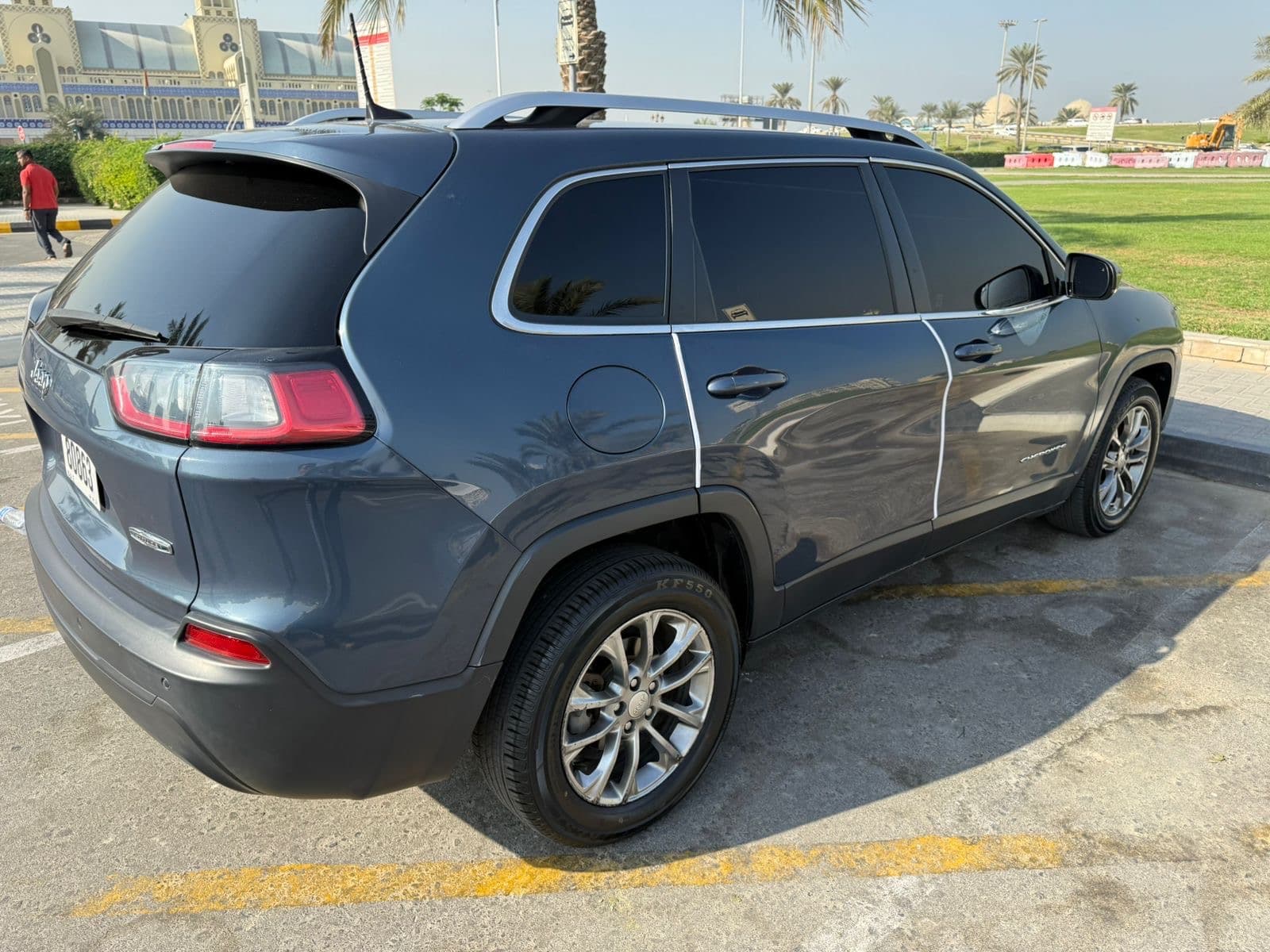 Jeep Cherokee 2019 5