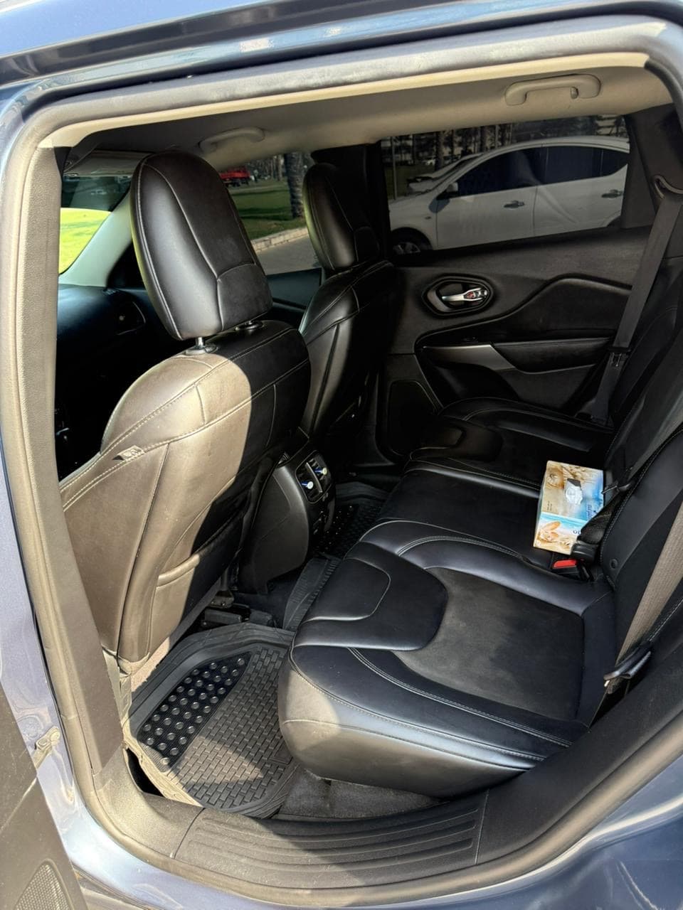 Jeep Cherokee 2019 9