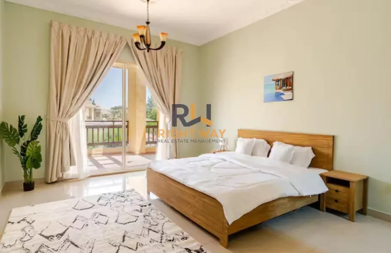 For rent a furnished villa in the East Gate complex 0