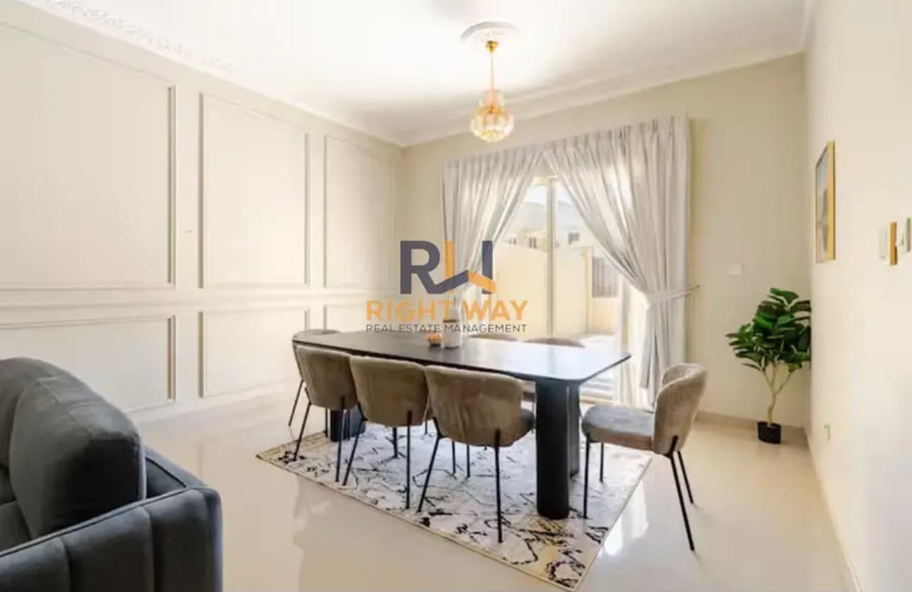 For rent a furnished villa in the East Gate complex 5