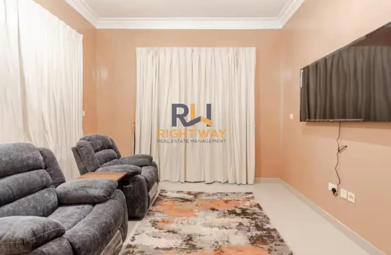 For rent a furnished villa in the East Gate complex 8