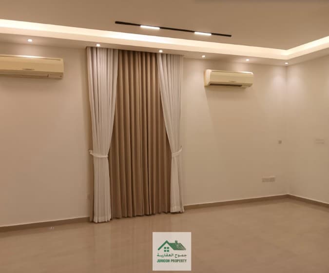 For rent a villa in Khalifa 3