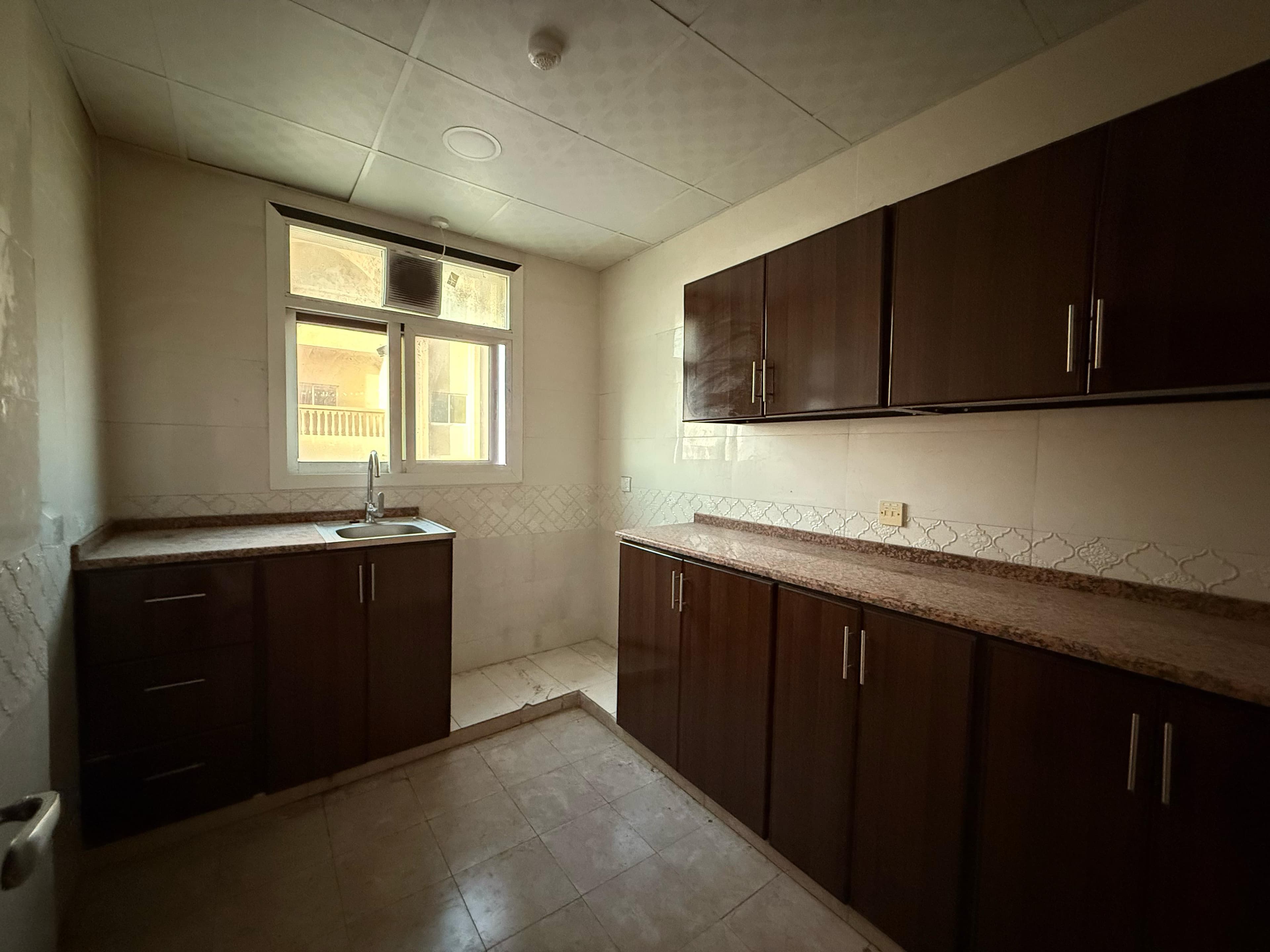 For rent a 3-room apartment and a hall in Ajman 4