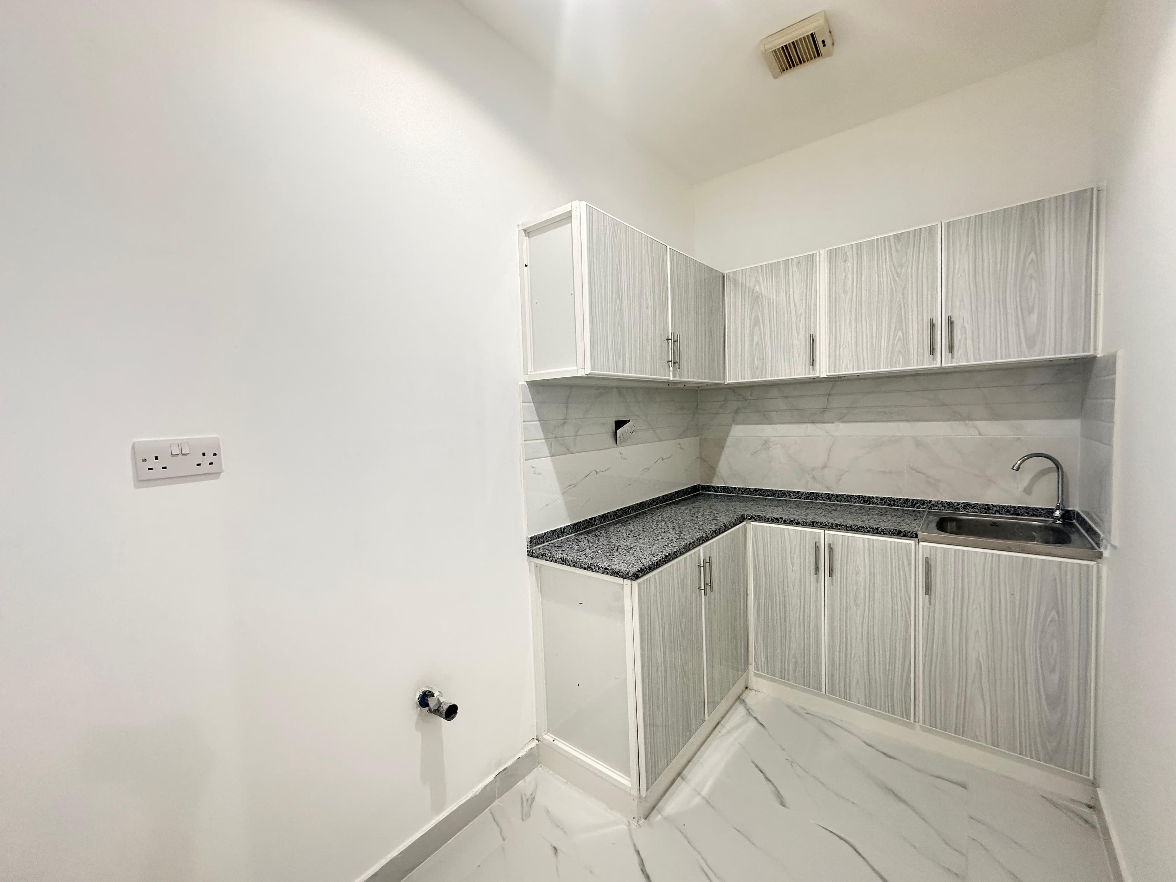  Apartment for Rent in Al Shamkha, Abu Dhabi  0