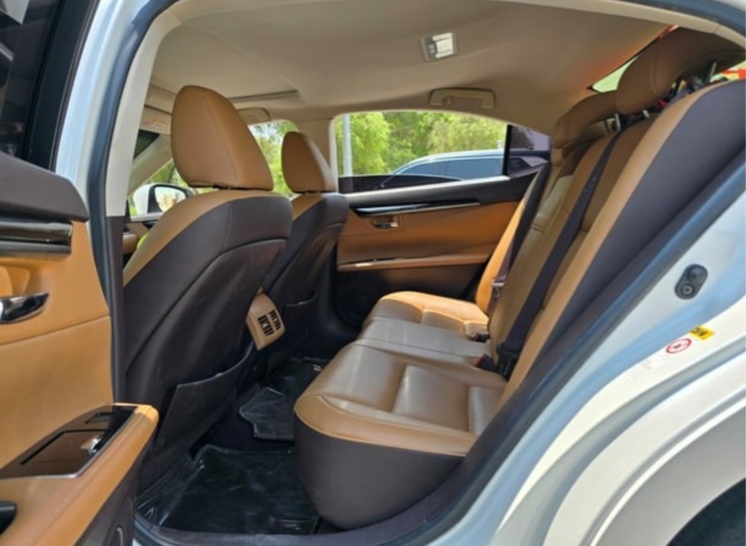 2018 لكزس ES350  0