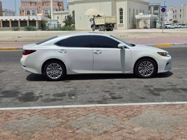 2018 لكزس ES350 