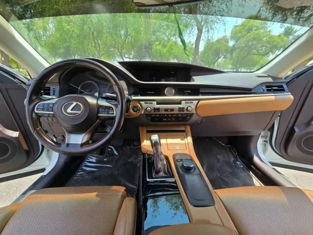 2018 لكزس ES350  5