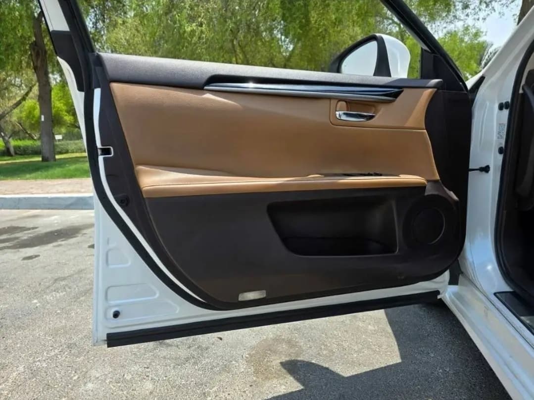 2018 لكزس ES350  6