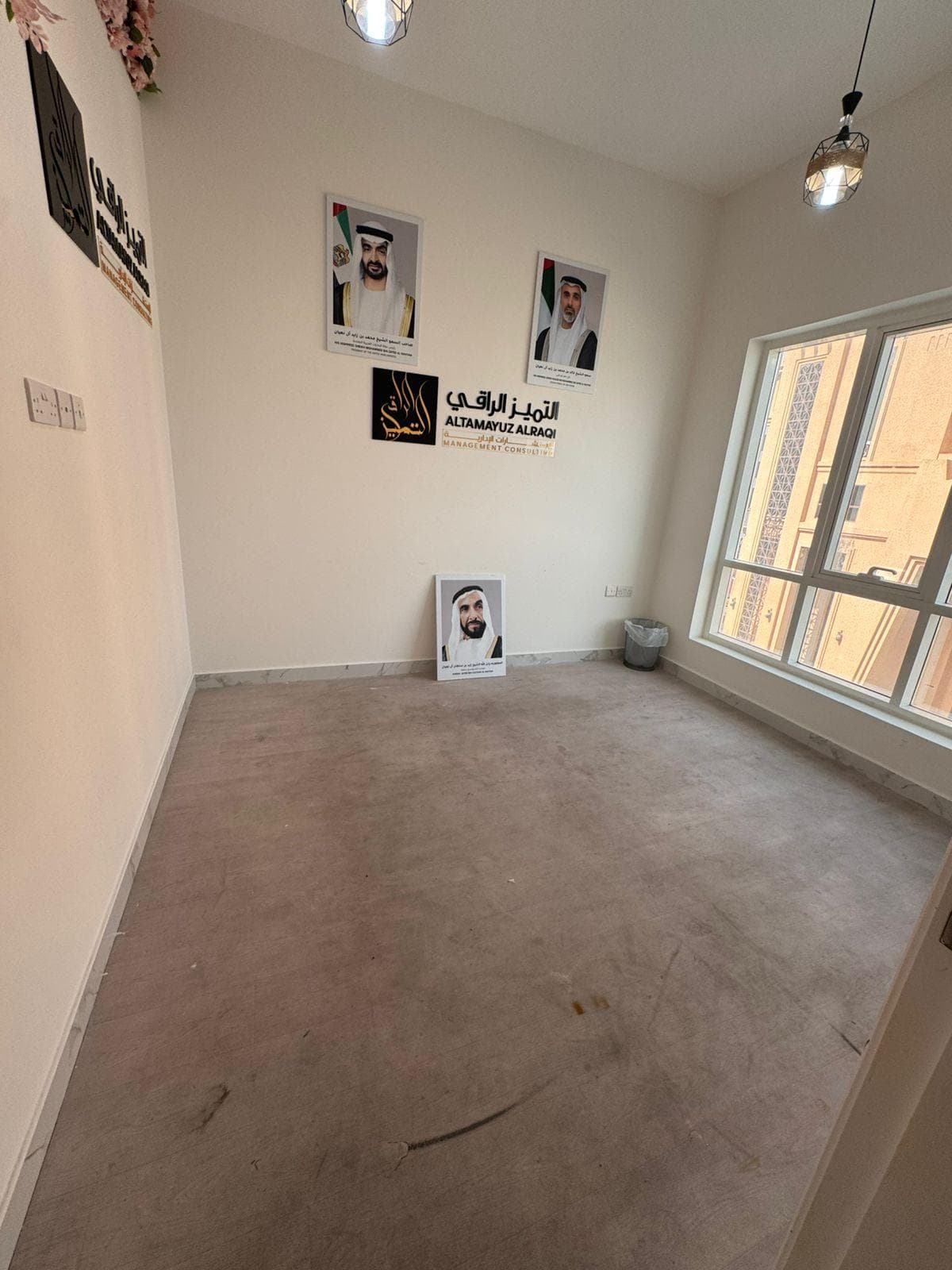 For rent an office in a great location in a building near Khalifa Street 4