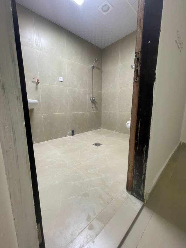 For rent, attached room and hall in Al Khalidiyah - Al Ain