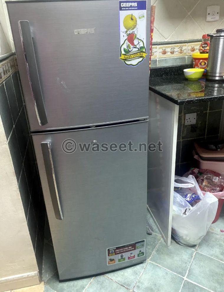 Geepers refrigerator for sale 0