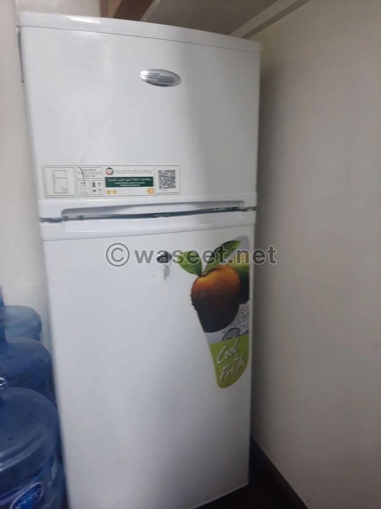 clean fridge for sale 0