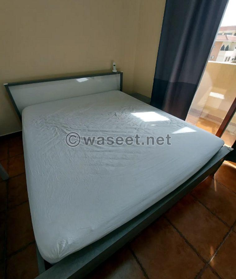 For sale bed with mattress 0