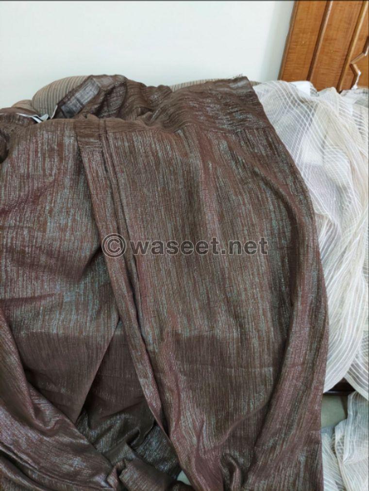 Curtains in good condition 3