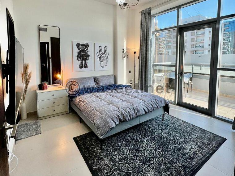 Spacious Master Room for Rent in Modern Apartment   0