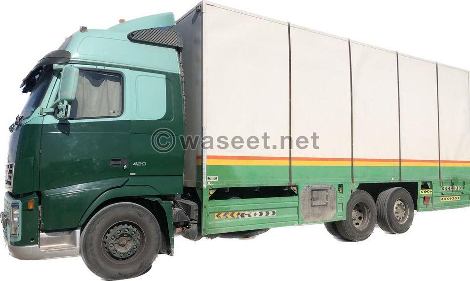 Volvo truck 420  Model 2005  For sell or for rent  0