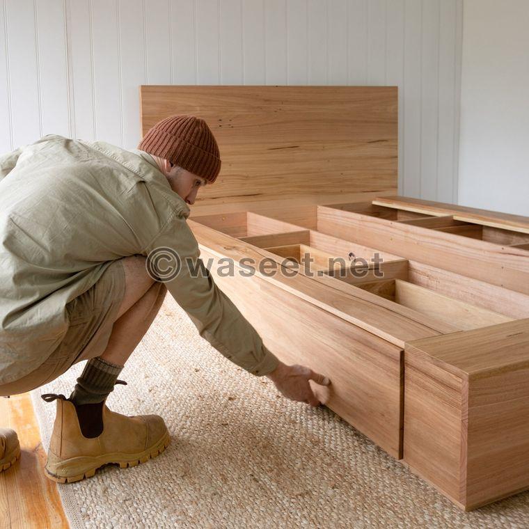 Carpenter We provide carpentry services 0