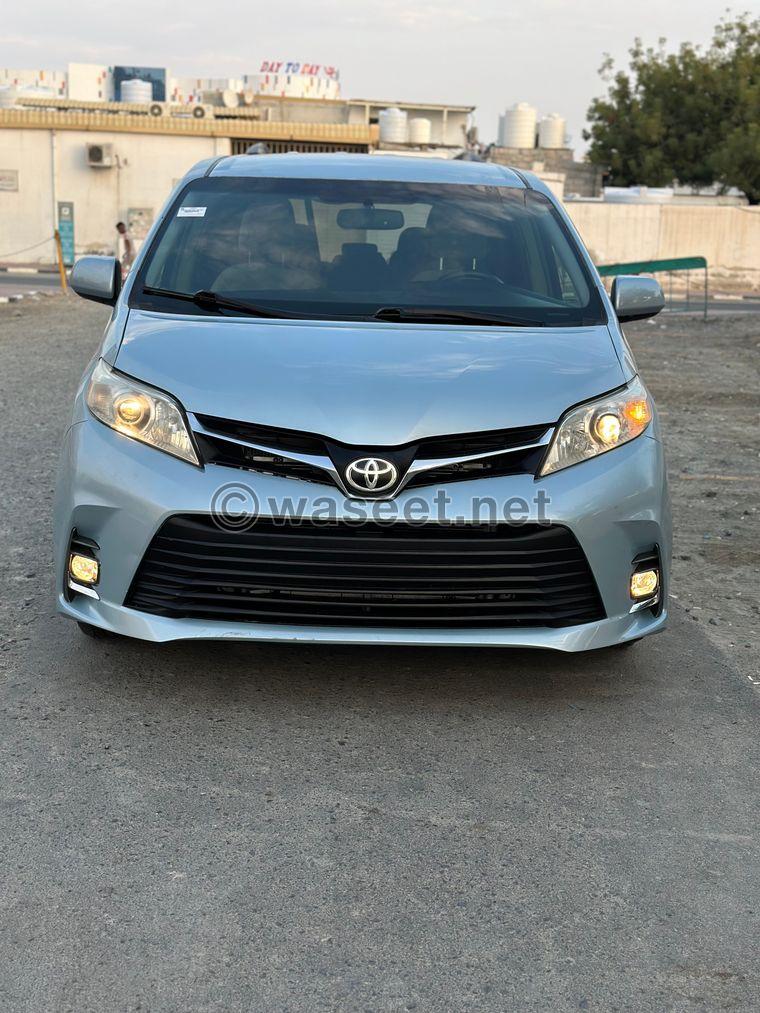 Toyota Sienna 2017 for sale in excellent condition  0