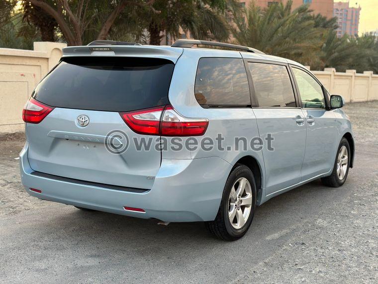 Toyota Sienna 2017 for sale in excellent condition  4