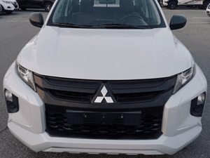 Mitsubishi Pickup 4X2 model 2019