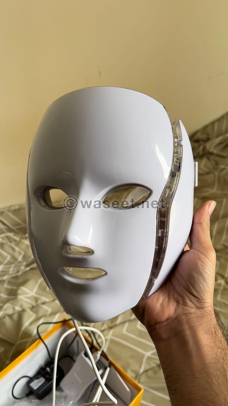 Korean LED light therapy mask  1