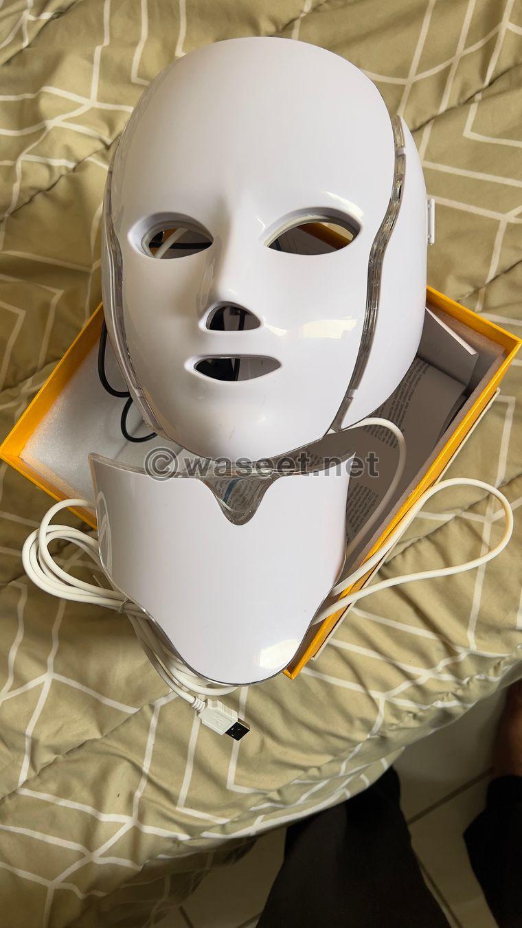 Korean LED light therapy mask  2