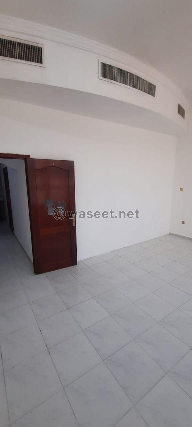 A room and a lounge in Al Muroor, close to Al Bateen Airport, for rent 9