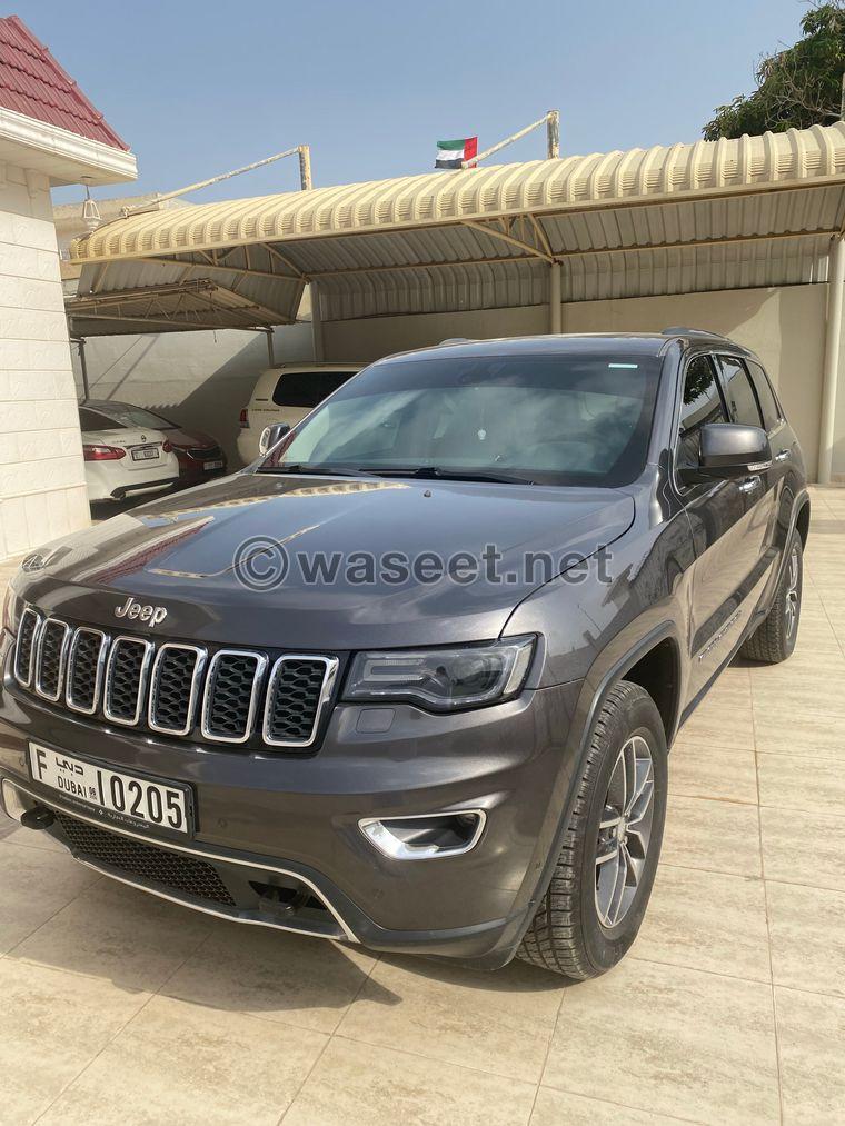 For sale a very clean Jeep Grand Cherokee 2017 7