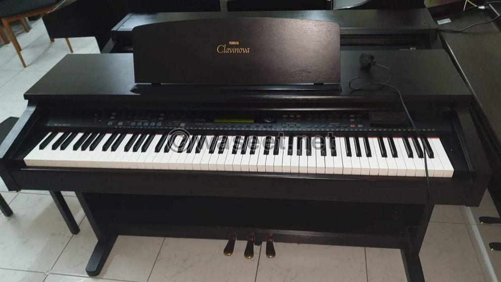 Yamaha CVP 92 . piano 1