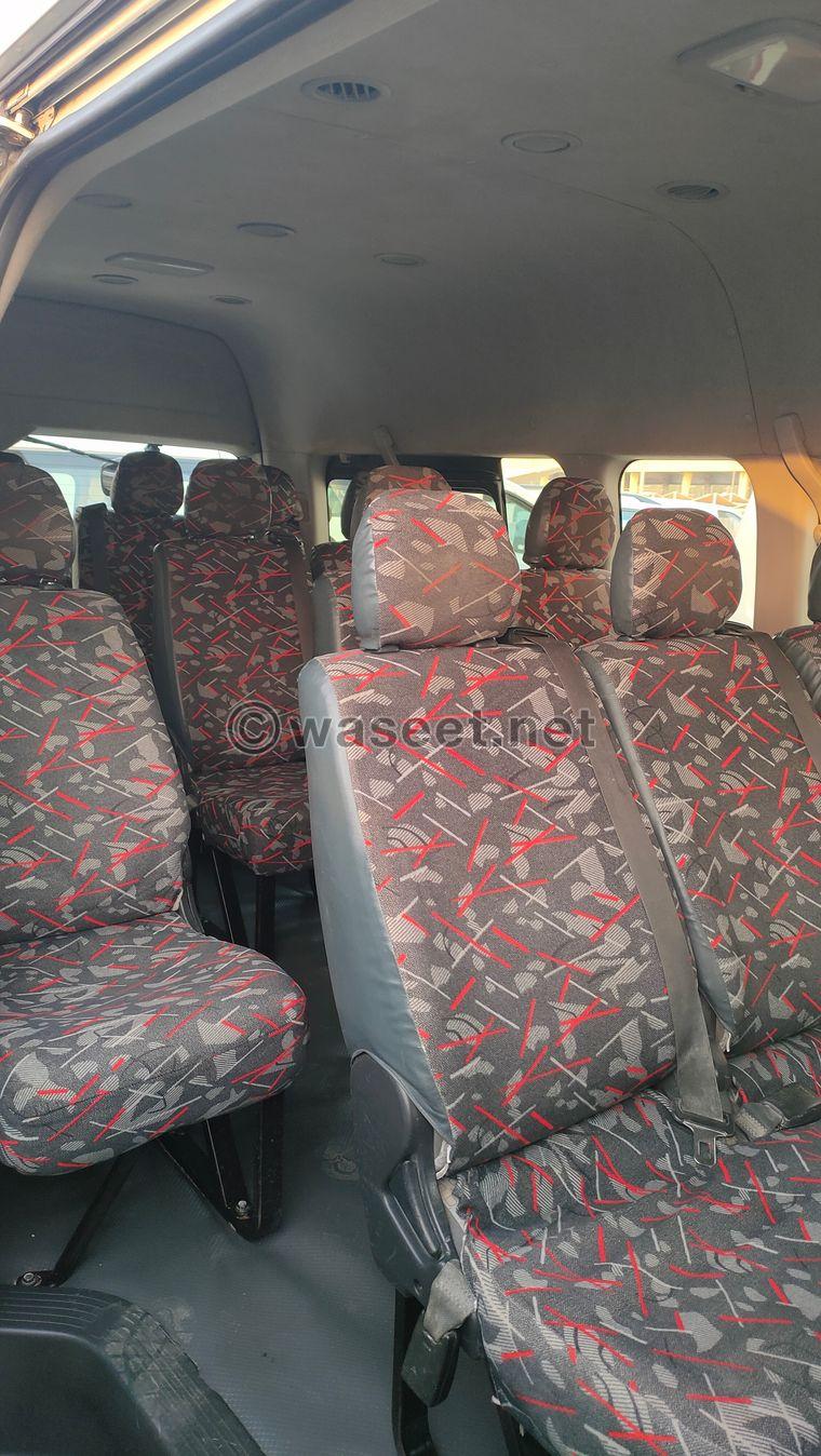Hiace bus 2015 high roof 15 passengers  2
