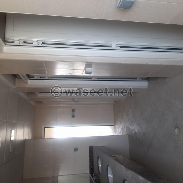 Showroom for rent in Abu Dhabi in Mussafah Industrial 1
