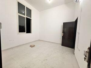 Studio for rent in Baniyas East 