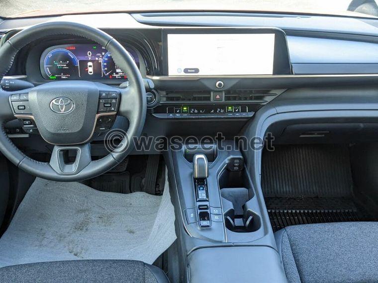 2023 Toyota Crown XLE AWD 3