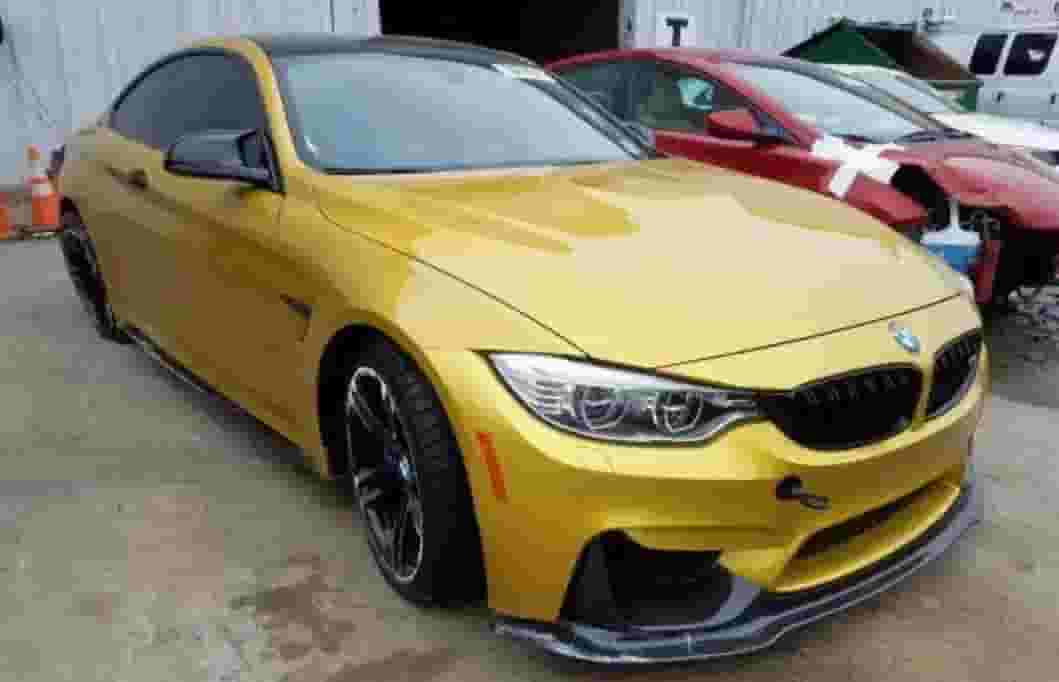 2015 BMW M4 2015 BMW M4