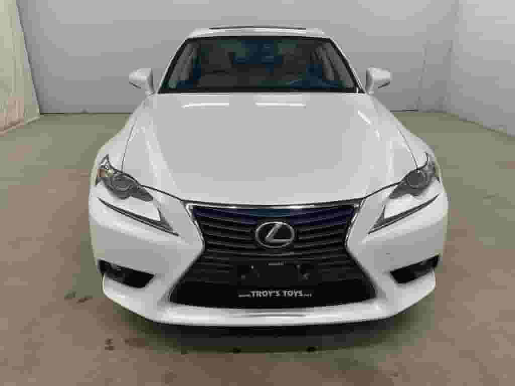 لكزس IS 2016 لكزس IS 2016