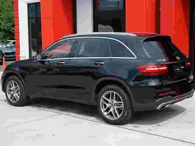 Mercedes Benz GLC 300 2019 for sale Mercedes Benz GLC 300 2019 for sale