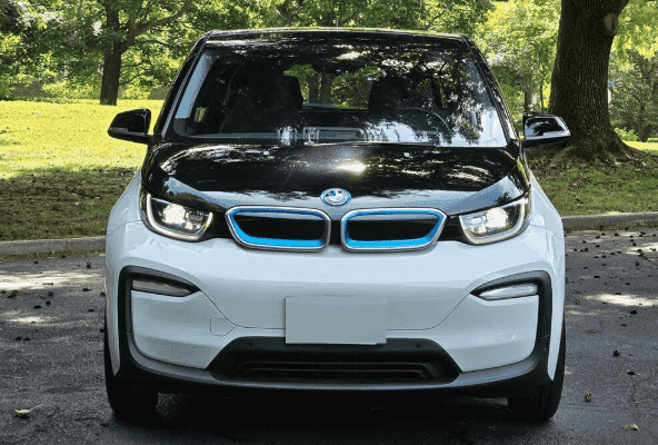 بي إم دبليو i3 120 Ah RWD الكهربائية 2021  بي إم دبليو i3 120 Ah RWD الكهربائية 2021