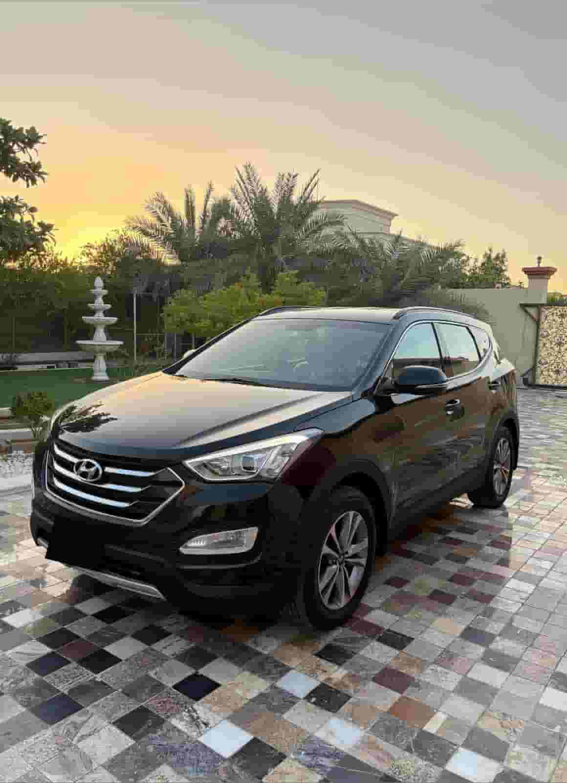 Hyundai Santa Fe 2016/ Khaleeji/ Contact 0509608004 No. 2 Specifications of four cylinders/First owner/Agency paint without accidents/Yes Hyundai Santa Fe 2016/ Khaleeji/ Contact 0509608004 No. 2 Specifications of four cylinders/First owner/Agency paint without accidents/Yes