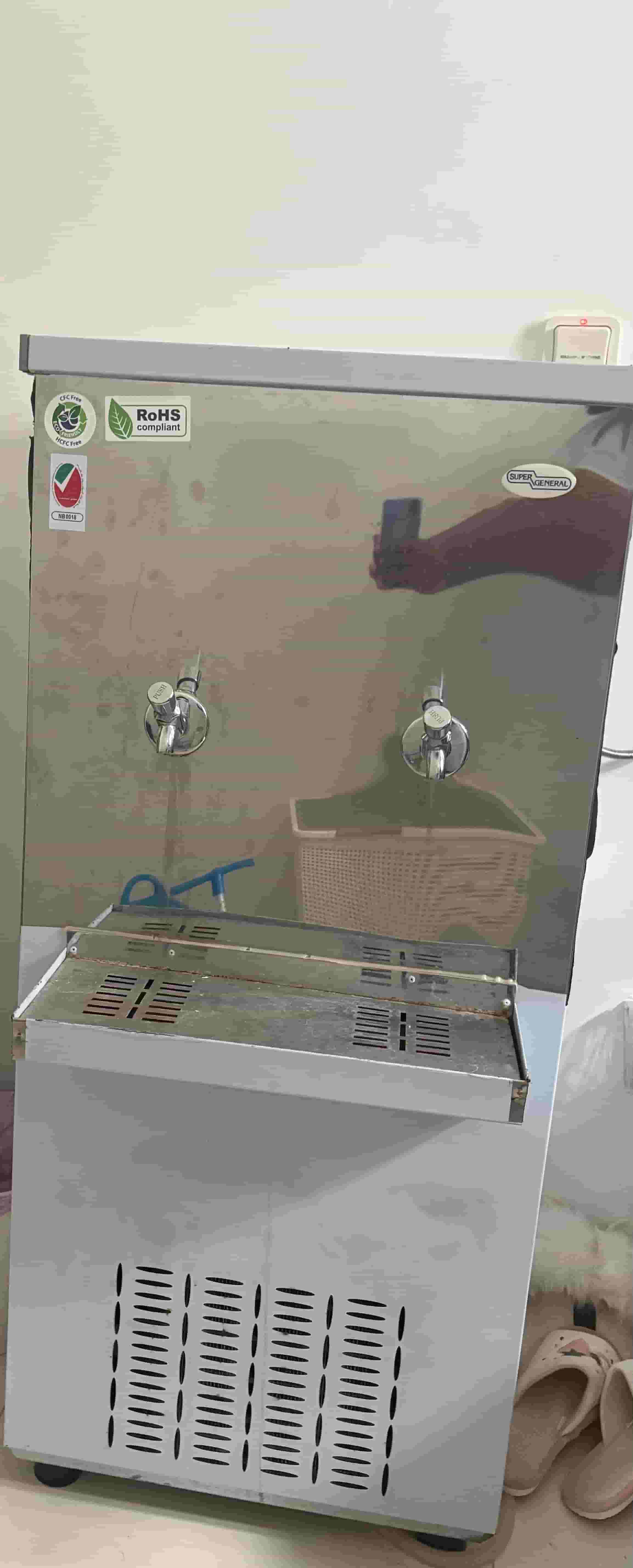 ثلاجة ماء استخدام اقل من سنه ثلاجة ماء استخدام اقل من سنه