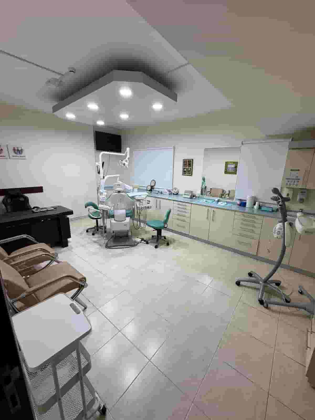 للبيع – عيادة أسنان مجهزة بالكامل | القاسمية – الشارقة للبيع – عيادة أسنان مجهزة بالكامل | القاسمية – الشارقة