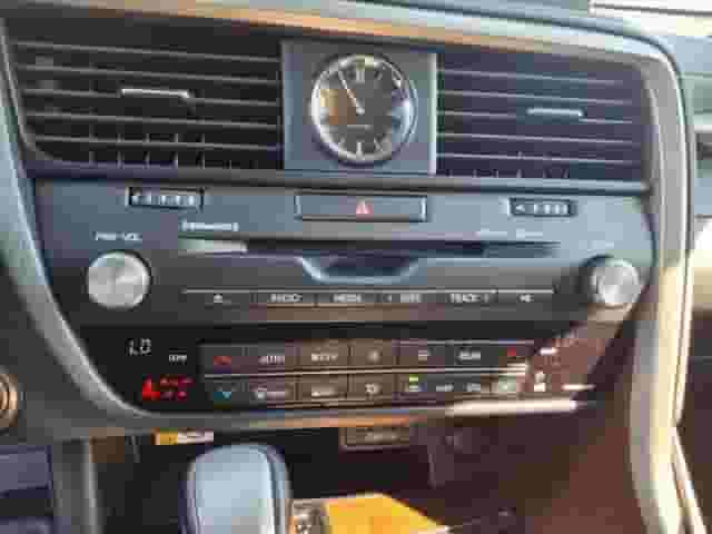 لكزس آر اكس 350 لتر 2022 لكزس آر اكس 350 لتر 2022