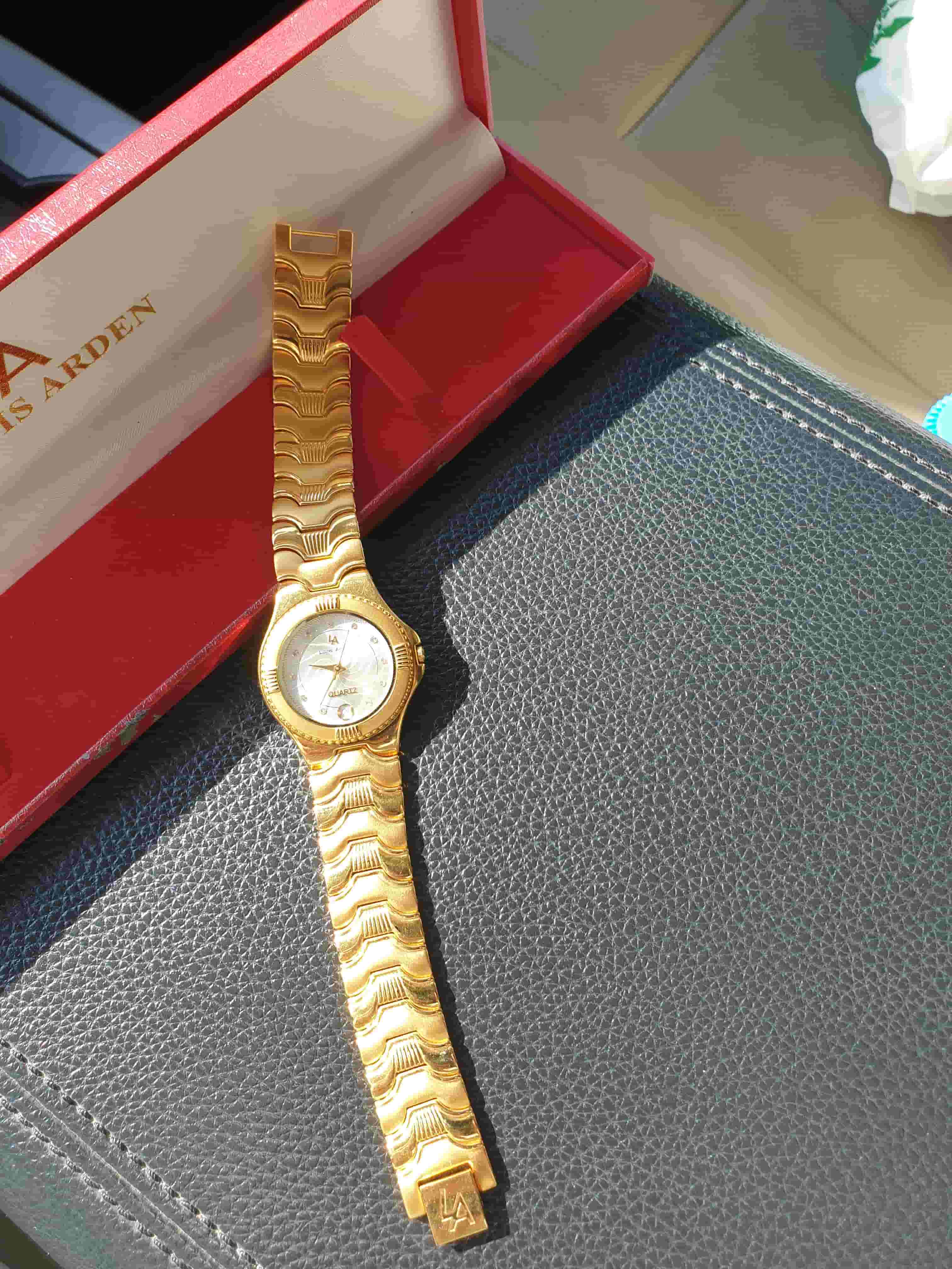 ساعة لويس أردن ساعة لويس أردن