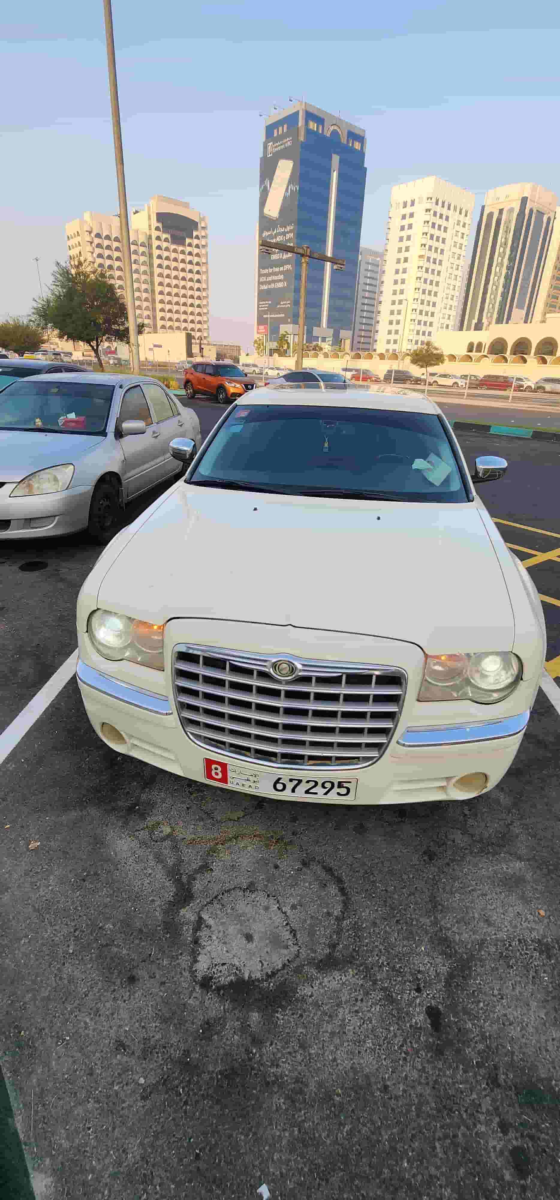 للبيع كرايسلر C300 موديل 2008 للبيع كرايسلر C300 موديل 2008