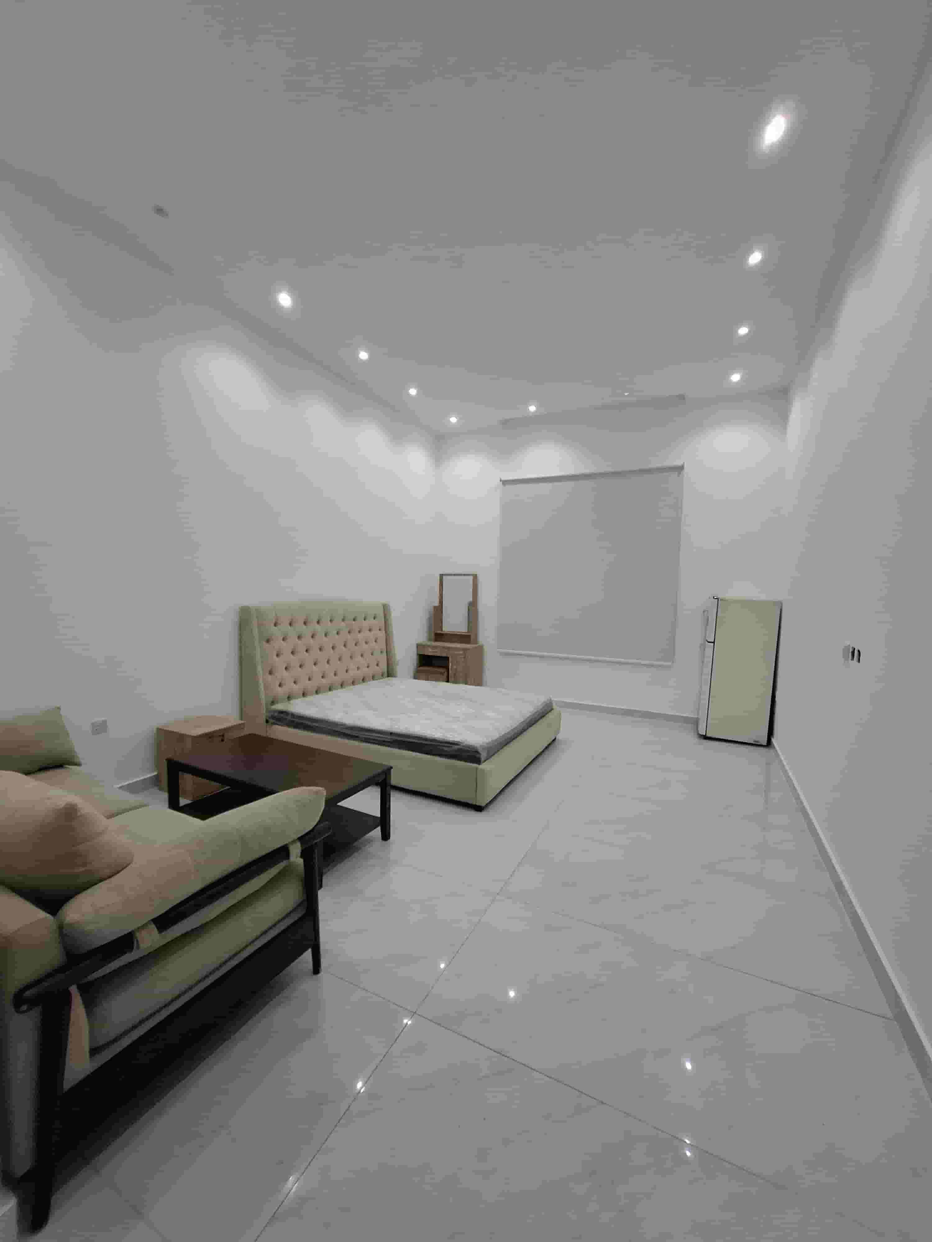 Rooms for monthly rent in a great location Rooms for monthly rent in a great location