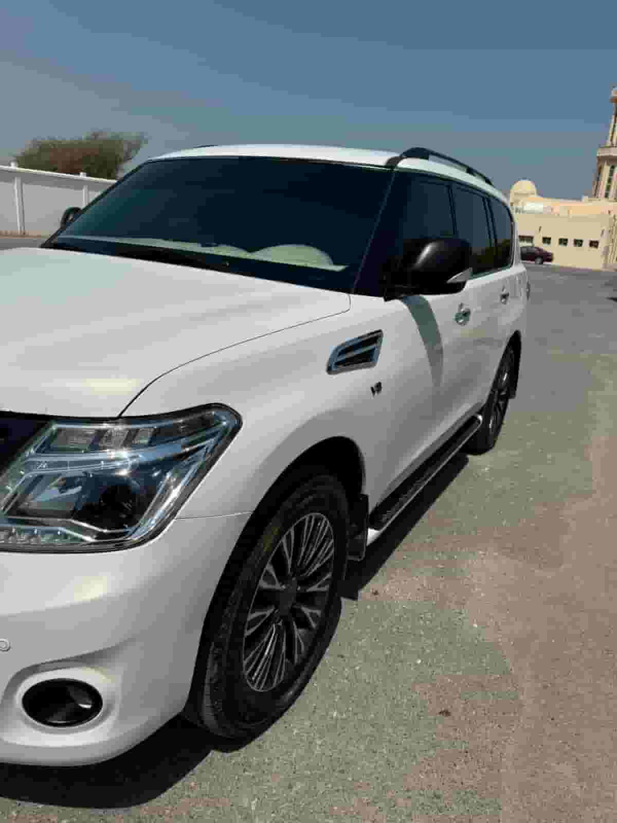Nissan patrol 2010 model GCC Nissan patrol 2010 model GCC