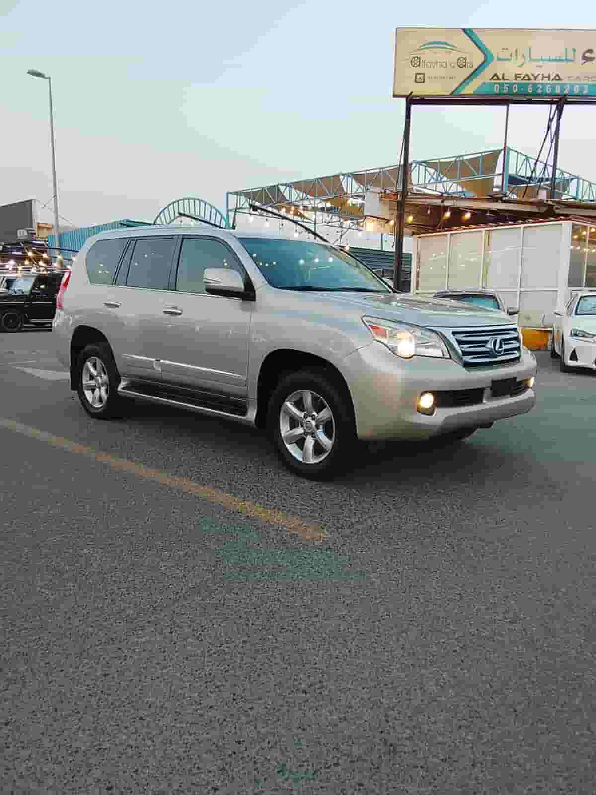 Lexus GX460 V8 4.6L Full Option Model 2012 Lexus GX460 V8 4.6L Full Option Model 2012