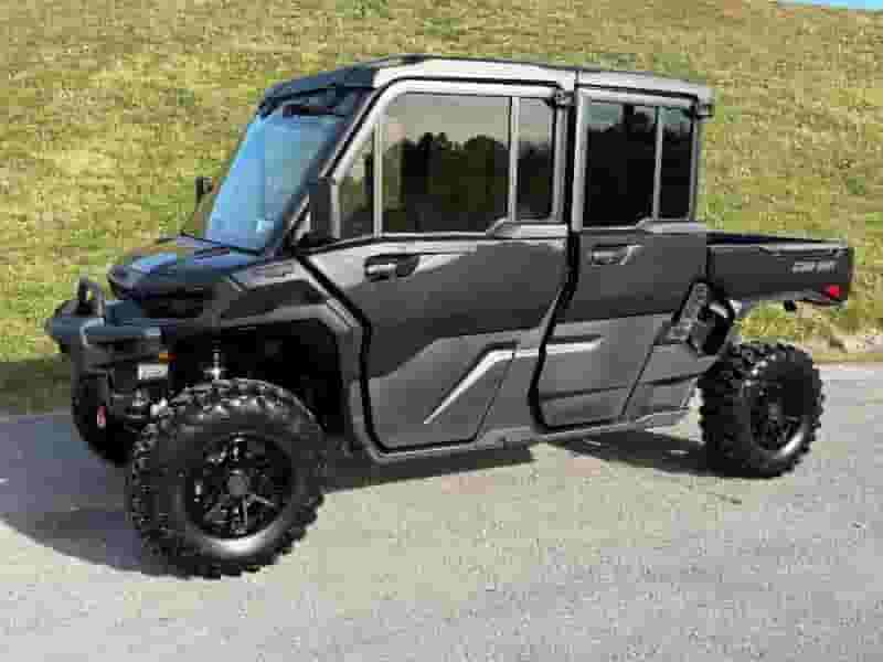 2026 Can-Am Defender MAX Lone Star Cab HD11 2026 Can-Am Defender MAX Lone Star Cab HD11