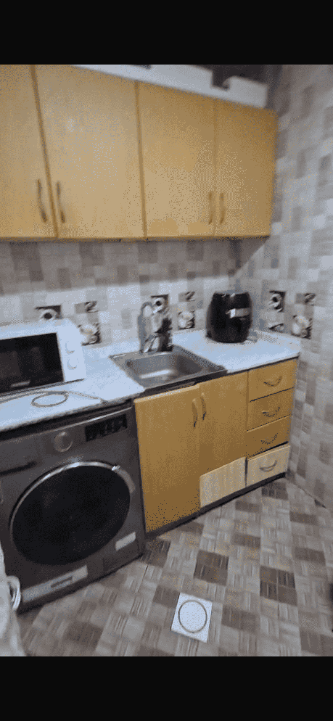 Furnished studio for rent very close to Ajman Corniche Furnished studio for rent very close to Ajman Corniche