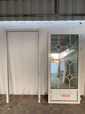 Aluminum door with double layers of glass